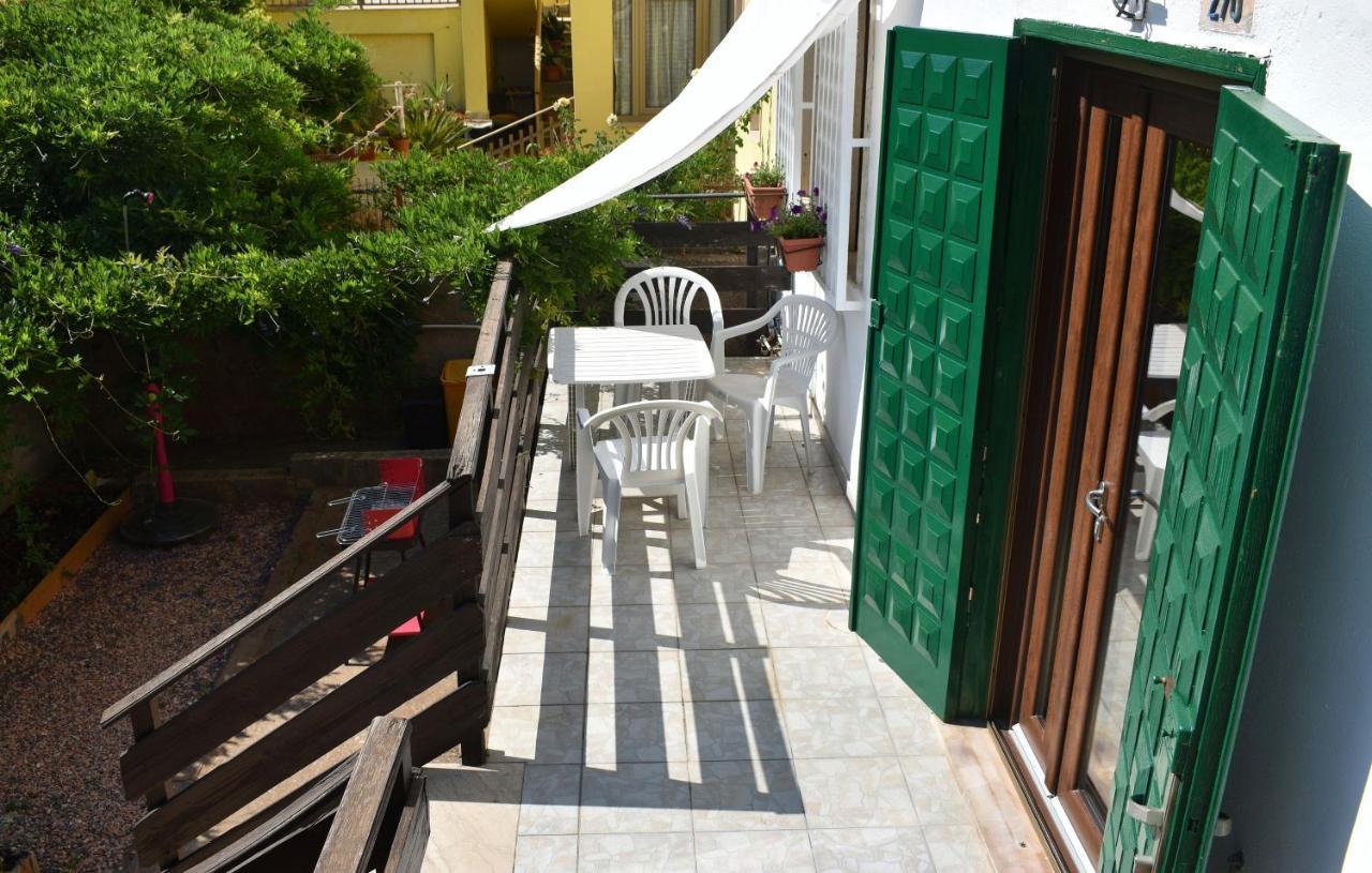 Casa Vacanze "Villa Severina" Iun R6166 R6692 Carbonia Ngoại thất bức ảnh